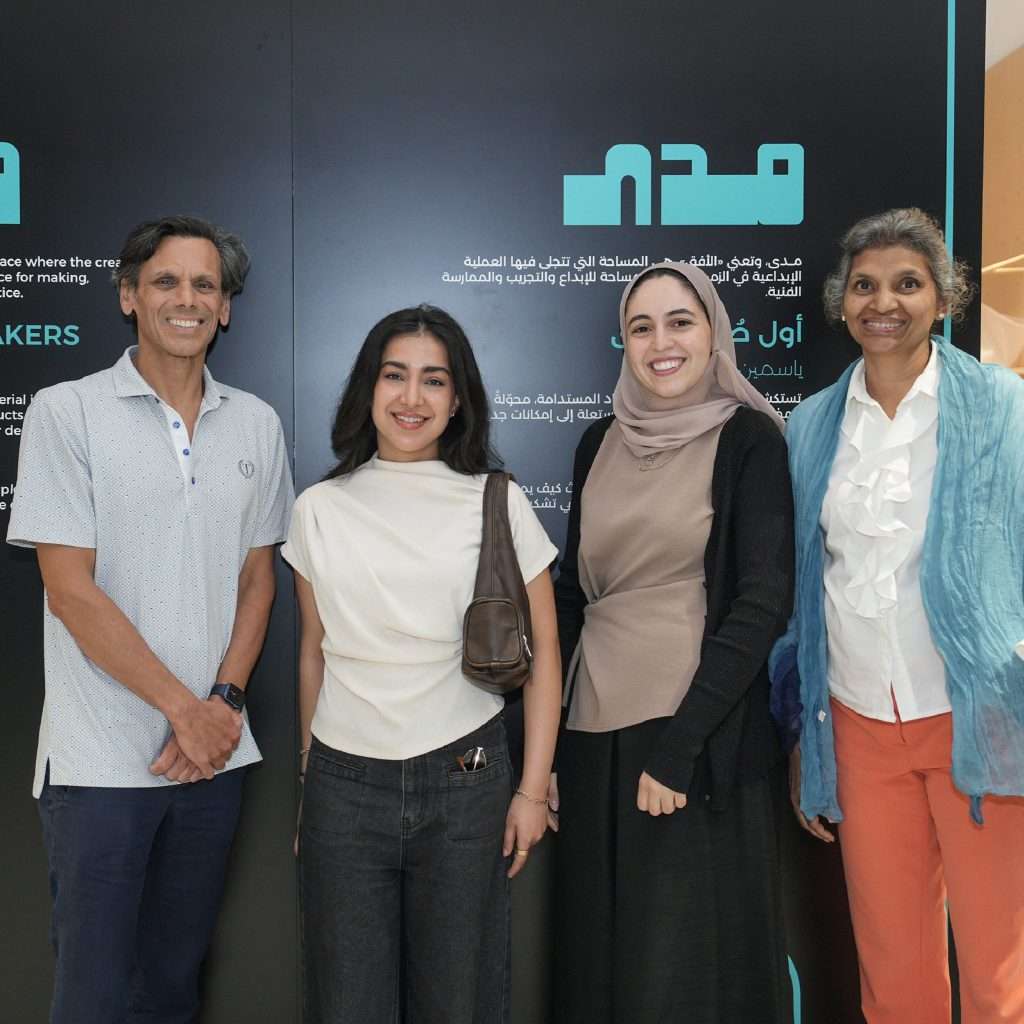 رئيس جامعة فرجينيا كومنولث يزور حيّ الدوحة للتصميم ويطّلع على المساحة الإبداعية الجديدة الخاصة بالجامعة